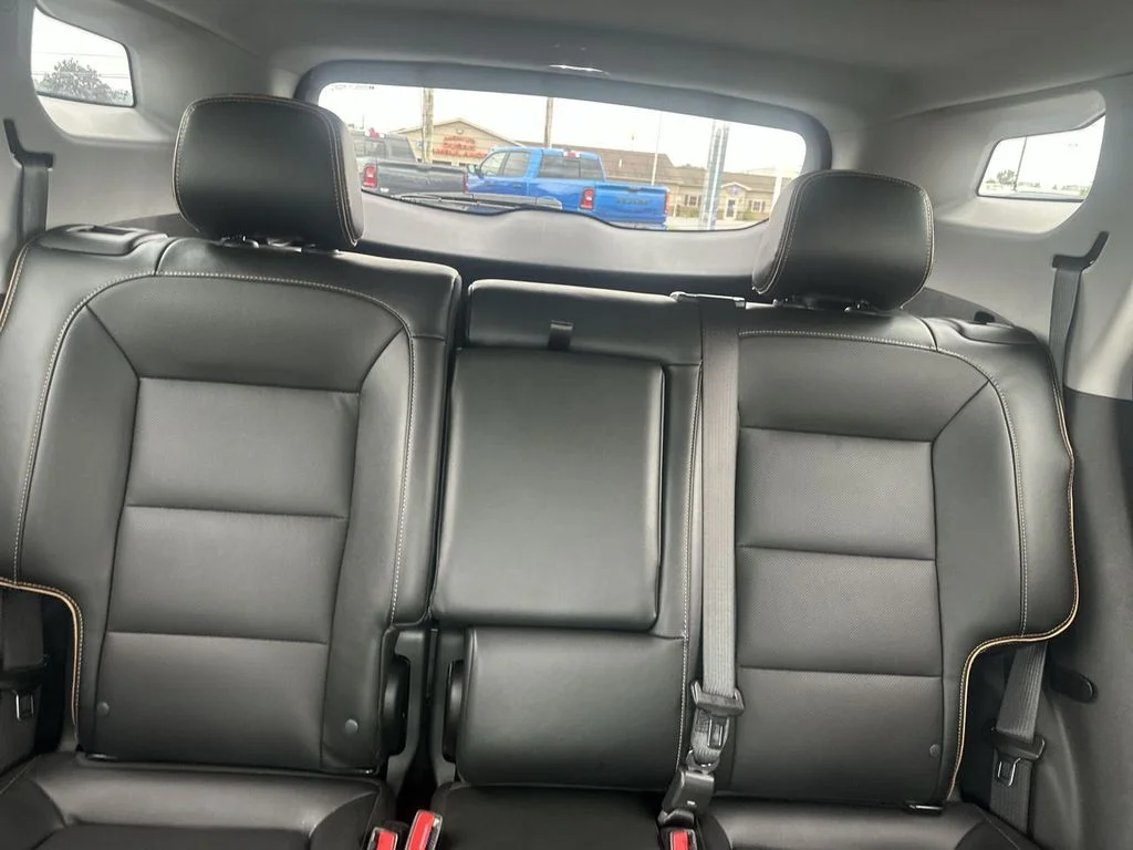 Used 2024 Blue GMC AT4 image 13