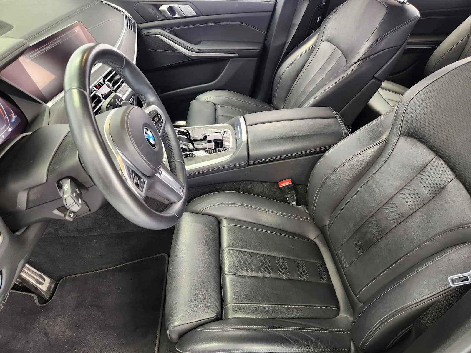 Certified Used 2022 Carbon Black Metallic BMW xDrive40i image 9