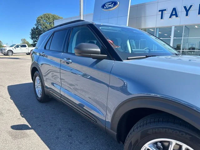 Used 2026 Vapor Blue Metallic Ford Active image 7