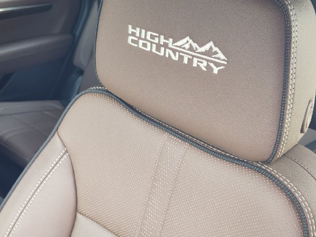 Used 2026 Polar White Tricoat Chevrolet High Country image 19