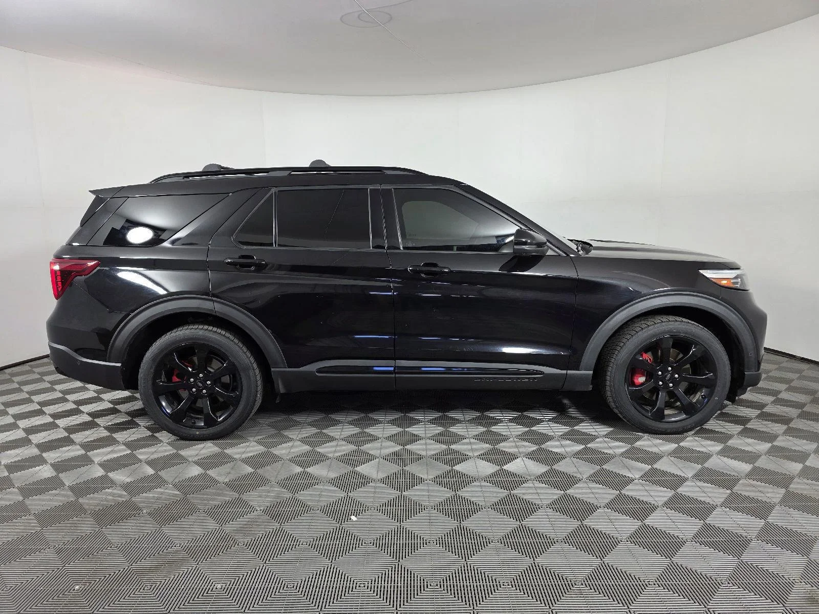 Used 2020 Agate Black Ford ST image 9