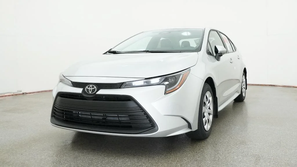 New 2026 Classic Silver Metallic Toyota LE image 19