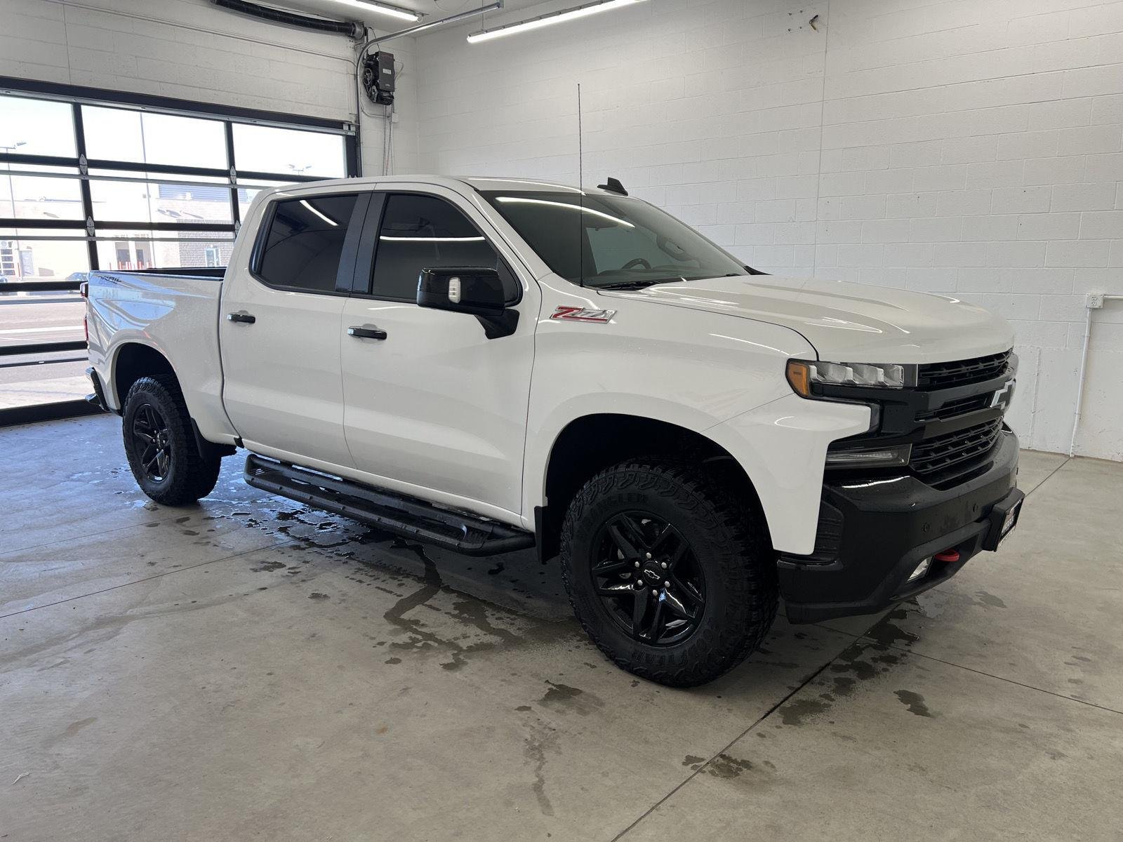 Used 2020 Summit White Chevrolet LT Trail Boss image 5