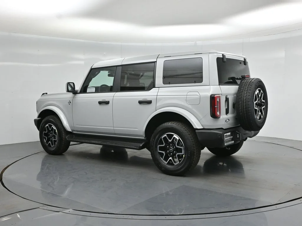 New 2026 Avalanche Gray Ford Outer Banks image 6