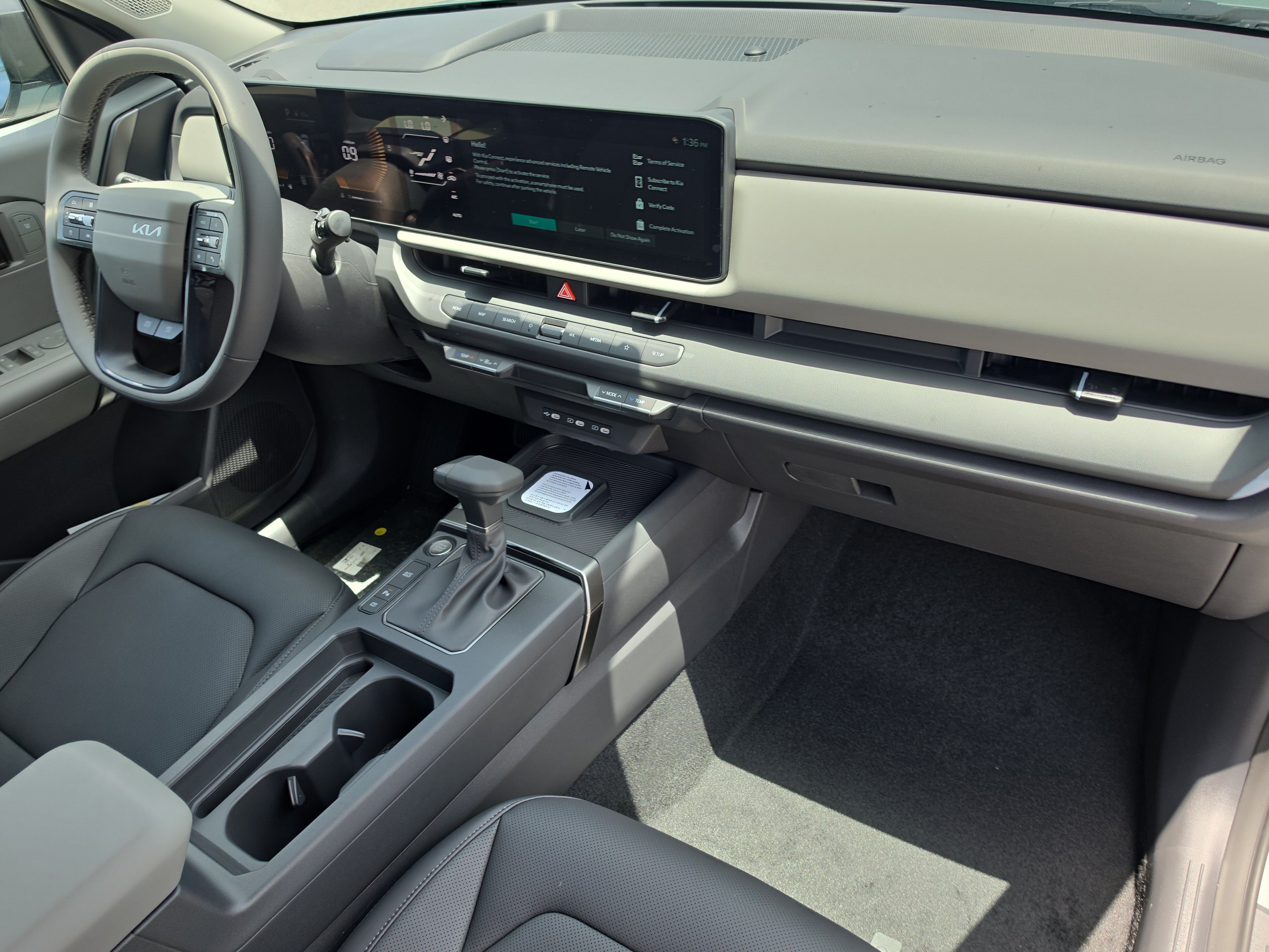 New 2027 Iceberg Green Kia EX image 12