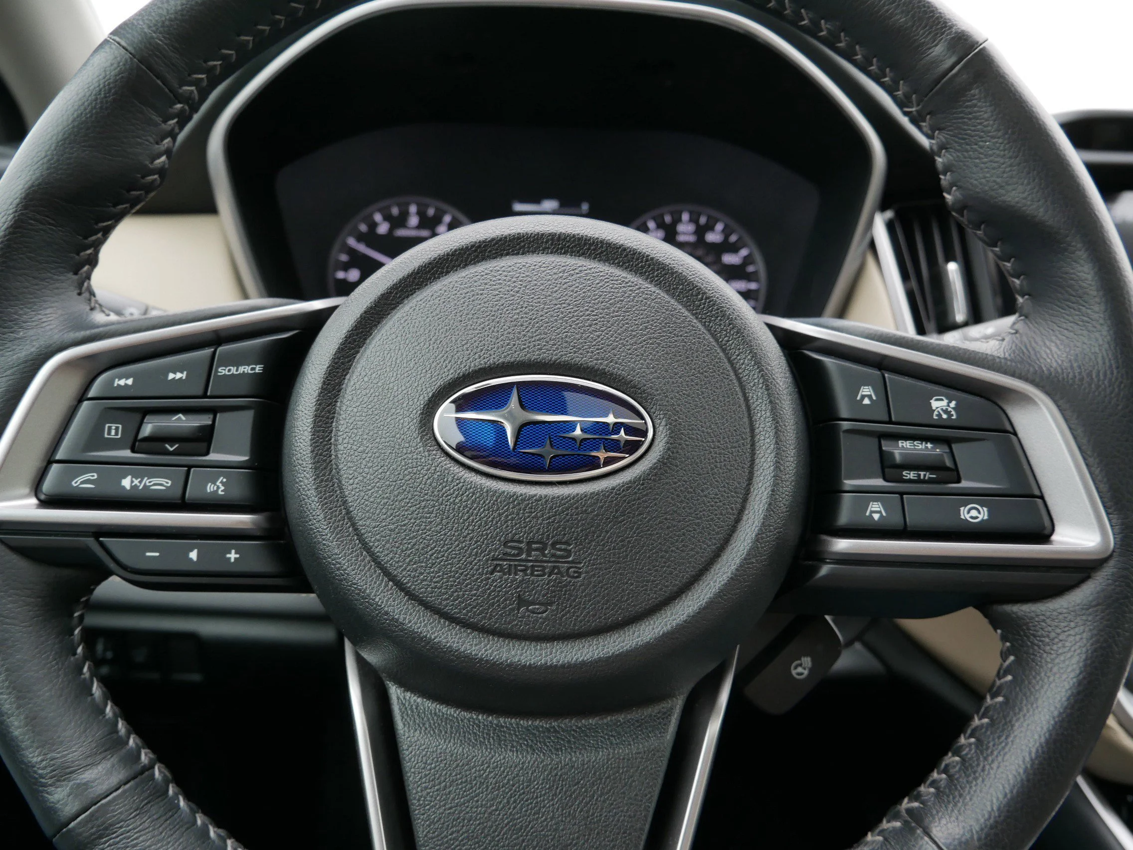Used 2023 Crystal Black Silica Subaru Limited image 25
