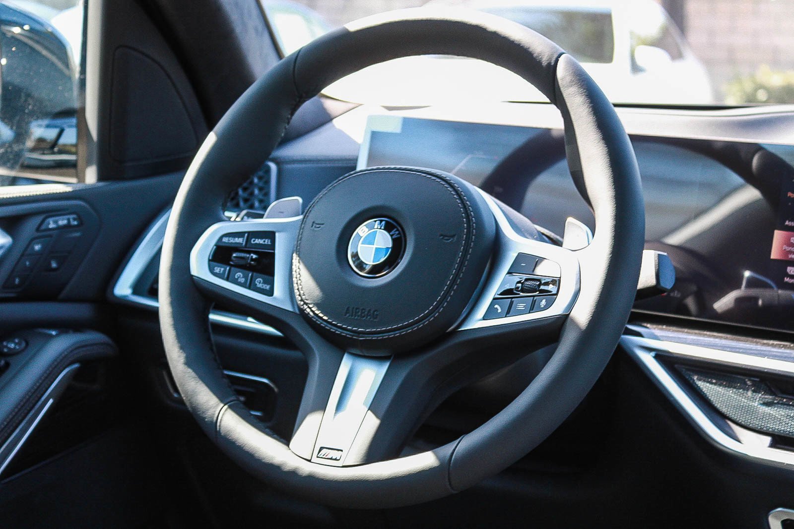 New 2027 Tanzanite Blue II Metallic BMW xDrive40i image 15