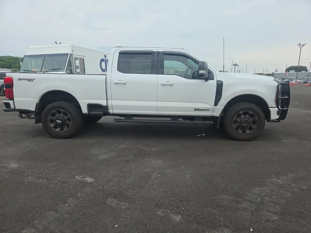 Used 2024 White Ford Lariat image 10