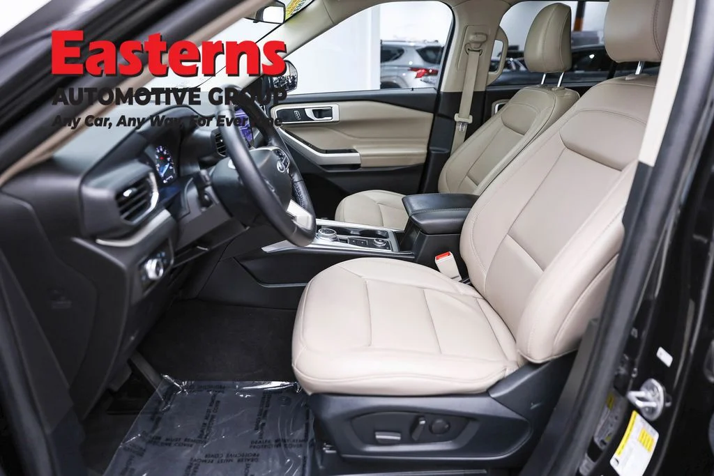Used 2022 Black Ford XLT image 14