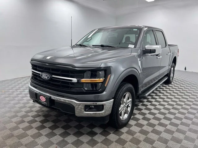 Used 2024 Gray Ford XLT image 2