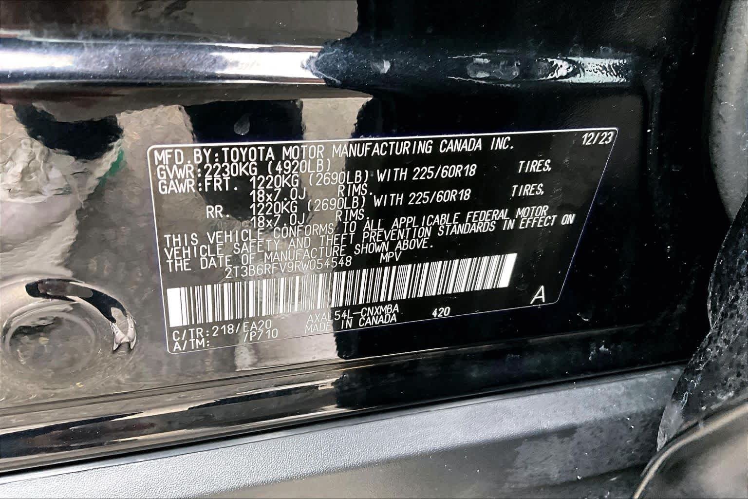 Used 2024 Midnight Black Metallic Toyota Hybrid XLE Premium image 34