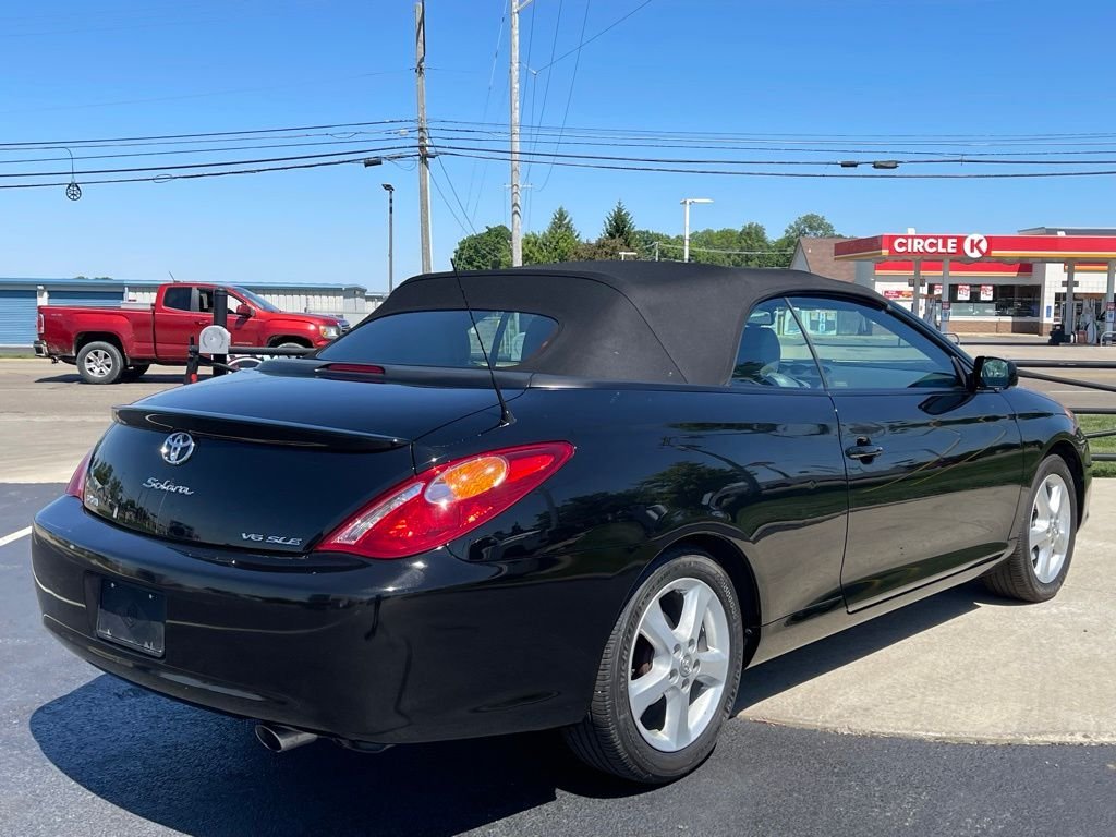 Used 2005 Black Toyota SLE image 8