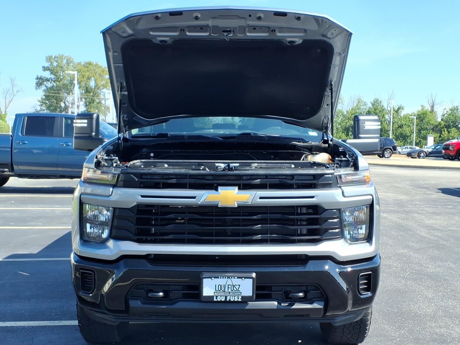 Used 2025 Sterling Gray Metallic Chevrolet Custom image 30