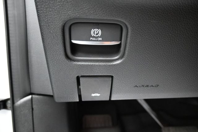 Used 2025 White Jeep Altitude X image 34