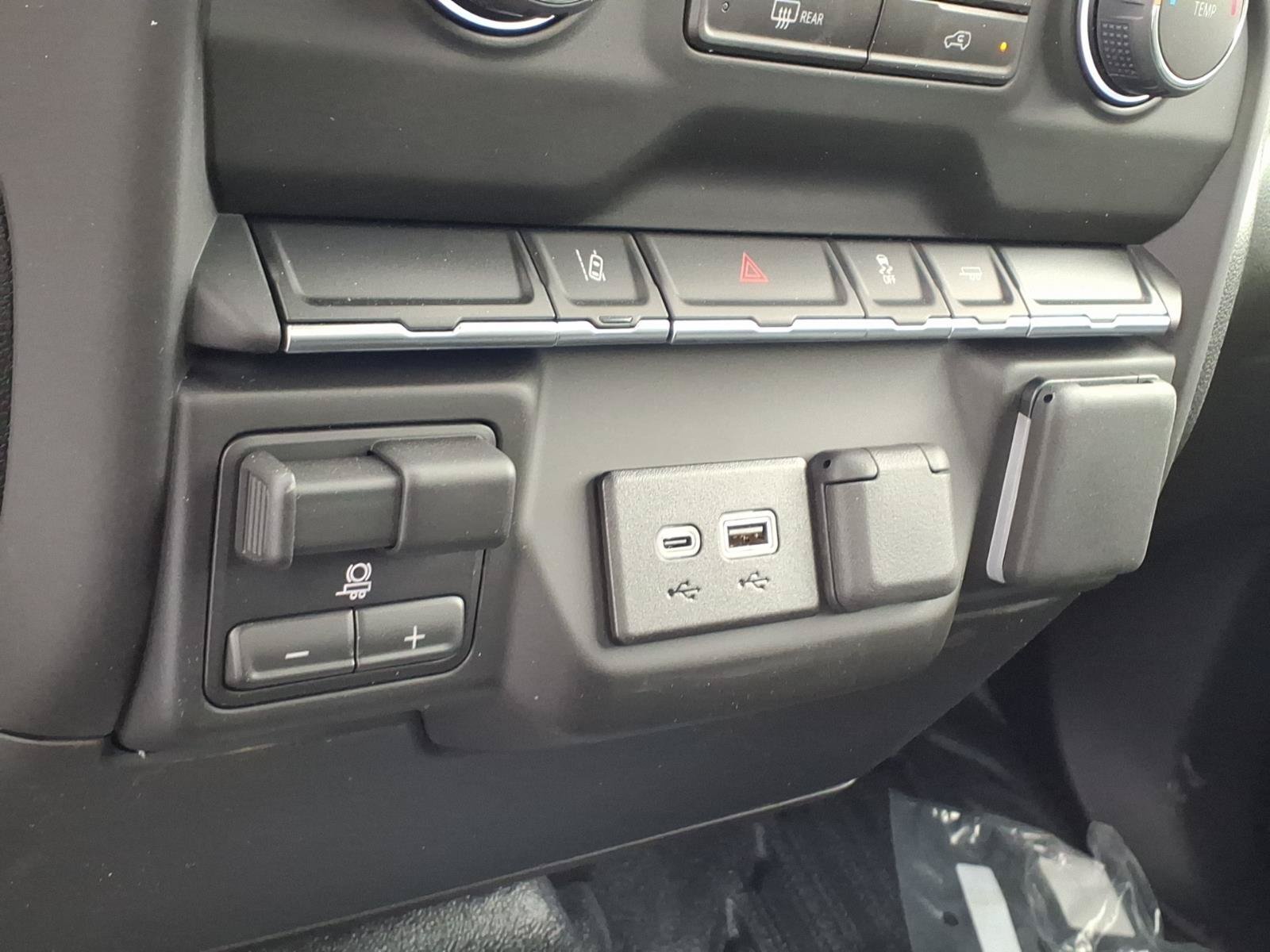 2026 Chevrolet Silverado 3500 HD Work Truck - Photo 9