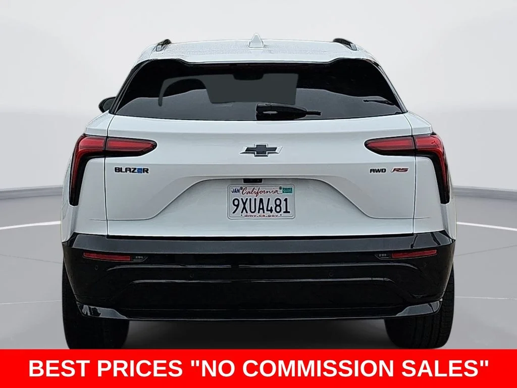Used 2024 White Chevrolet RS image 4