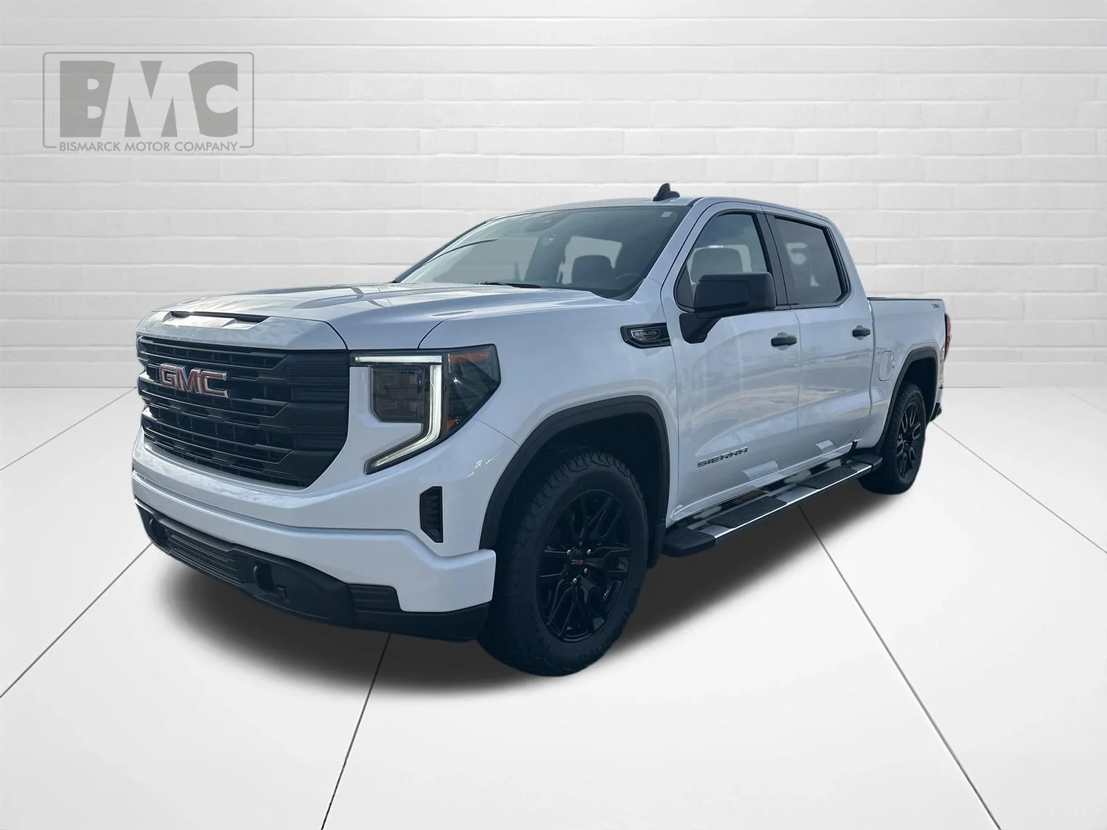 2025 GMC Sierra Pro 4WD Crew Cab Short Box's photo