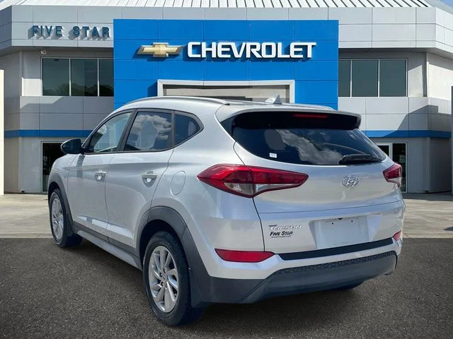 Used 2018 Silver Hyundai SEL image 4