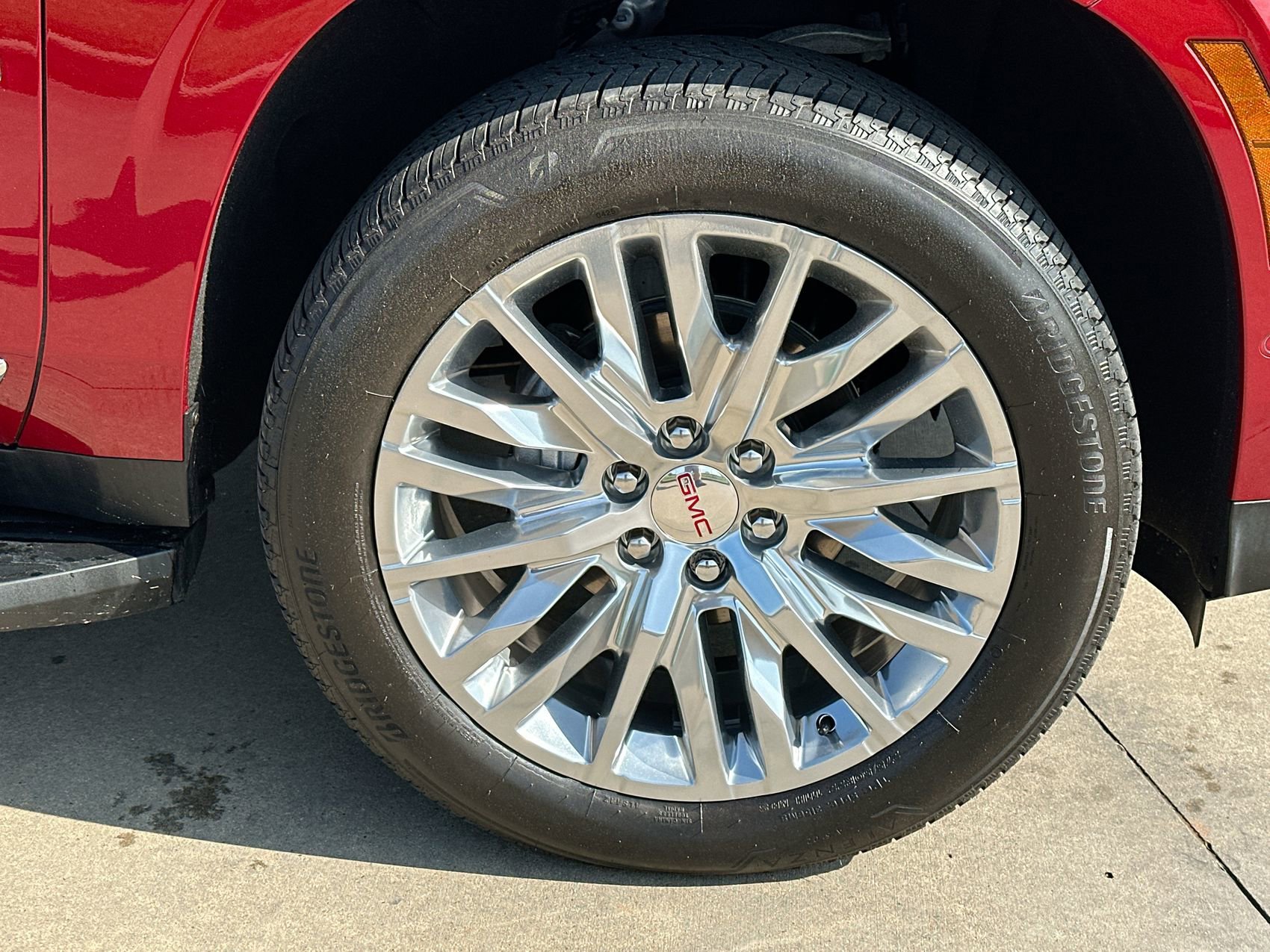 Used 2025 Volcanic Red Tintcoat GMC Elevation image 10