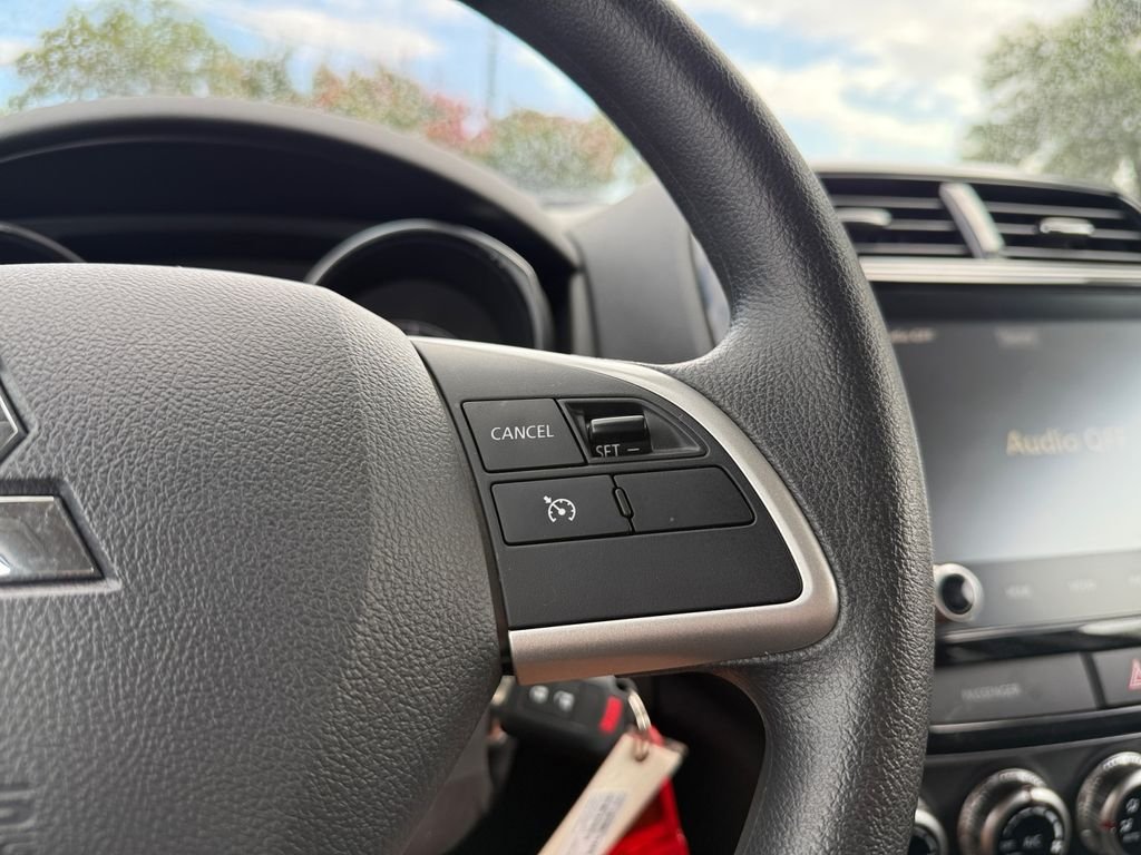 Used 2026  Mitsubishi 2.0 ES image 25