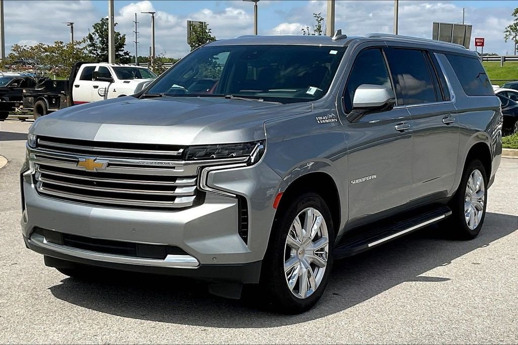 Used 2023 Sterling Gray Metallic Chevrolet High Country image 3