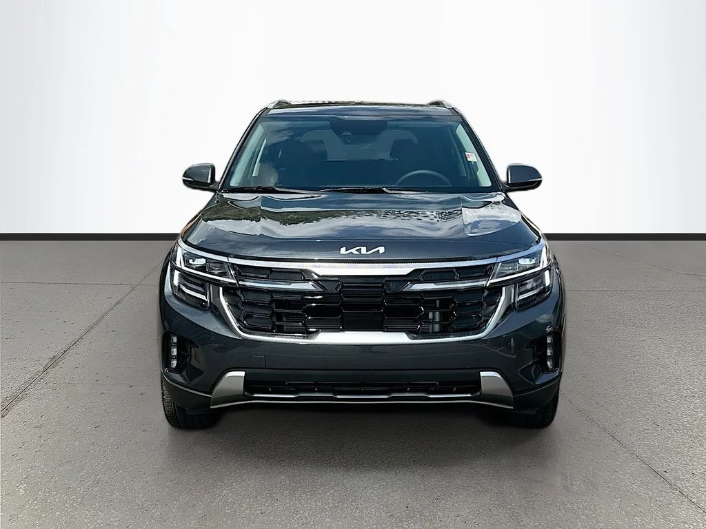 New 2026 Gravity Gray Kia SX image 2