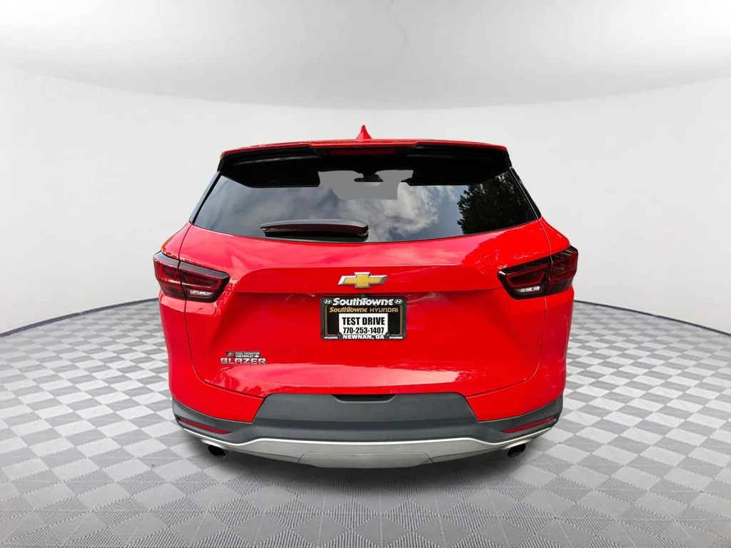 Used 2023 Red Chevrolet LT image 6