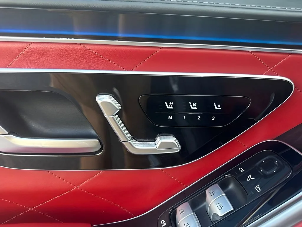 Used 2023  Mercedes-Benz S 580 image 10