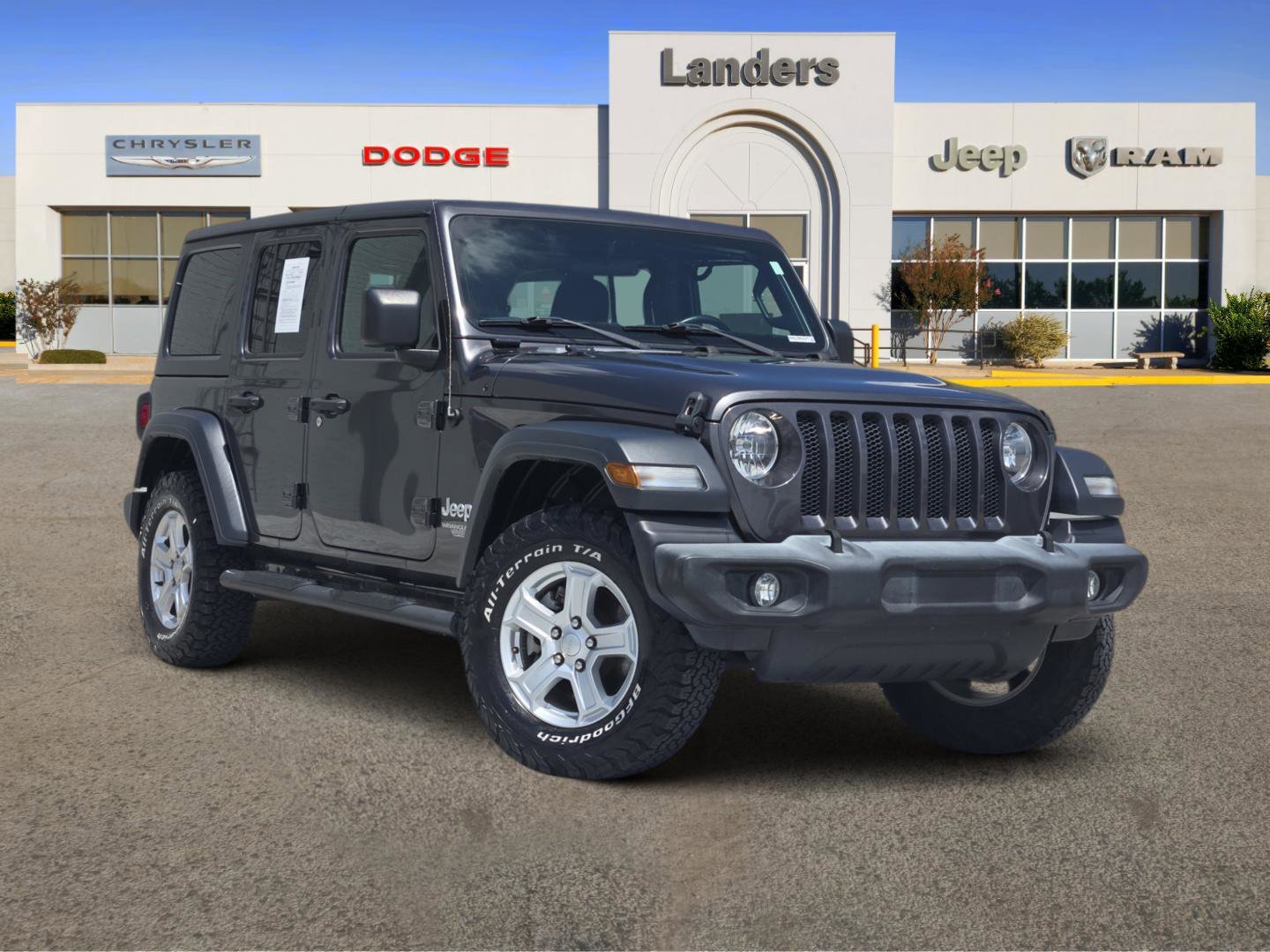 2019 Jeep Wrangler Sport S's photo