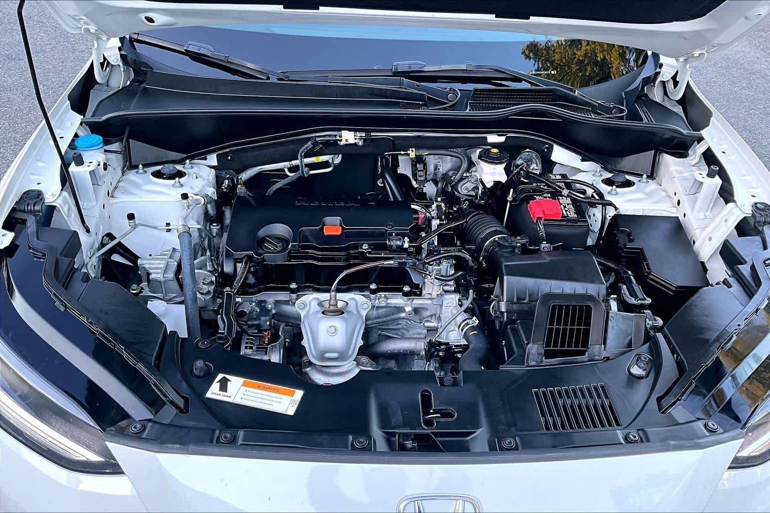 Used 2025 Platinum White Pearl Honda Sport image 32