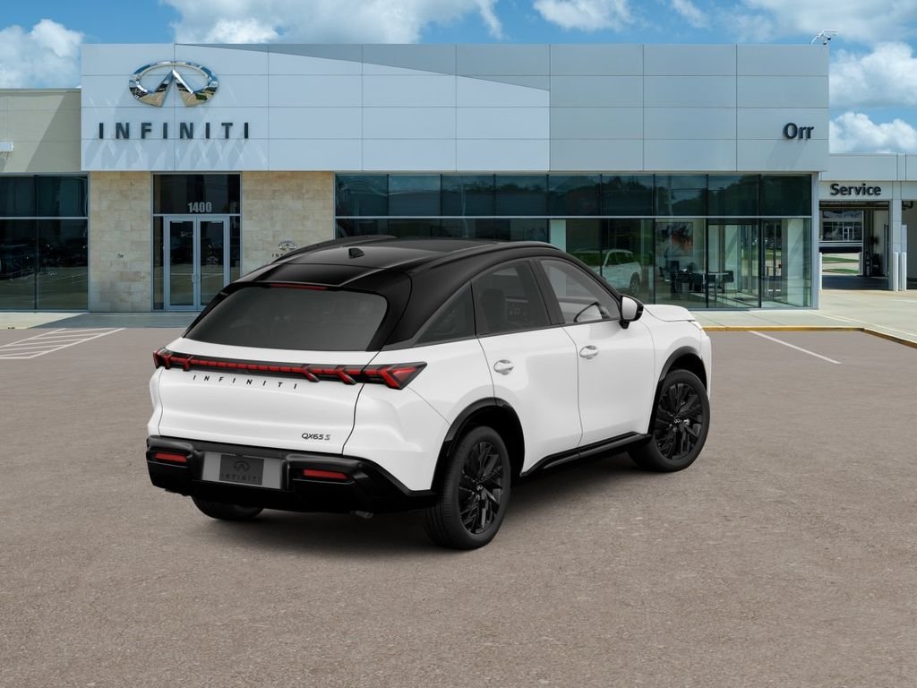 New 2027 2T RAD WHT INFINITI Sport AWD image 5