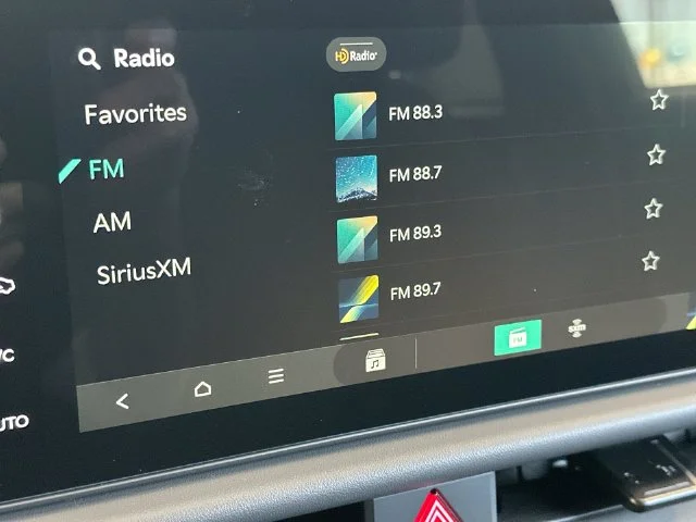 New 2027 Pale Gray Kia X-Line S image 21