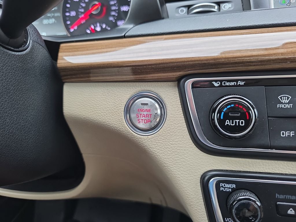 2018 Kia Cadenza Technology - Photo 25
