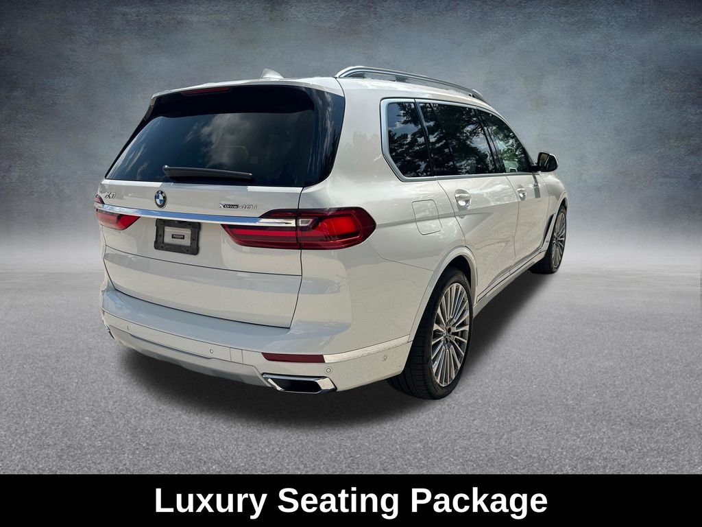 Used 2021 White BMW xDrive40i image 7