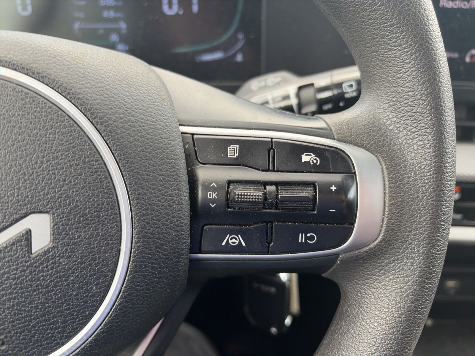Used 2024 Black Kia LX image 16