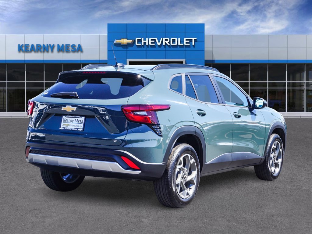 2026 Chevrolet Trax LT - Photo 6