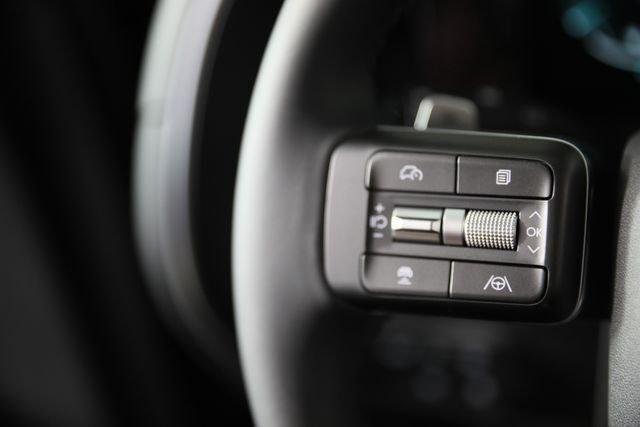 New 2026 Black Hyundai SEL 8P image 72