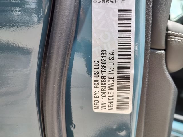 New 2026 Steel Blue Exterior Paint Jeep Limited Reserve image 35
