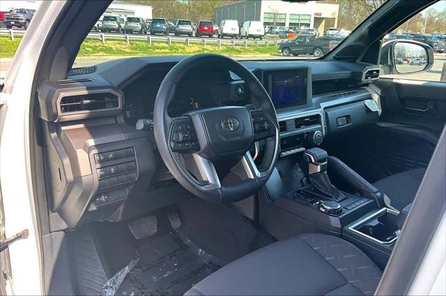 2024 Toyota Tacoma SR5 - Photo 17