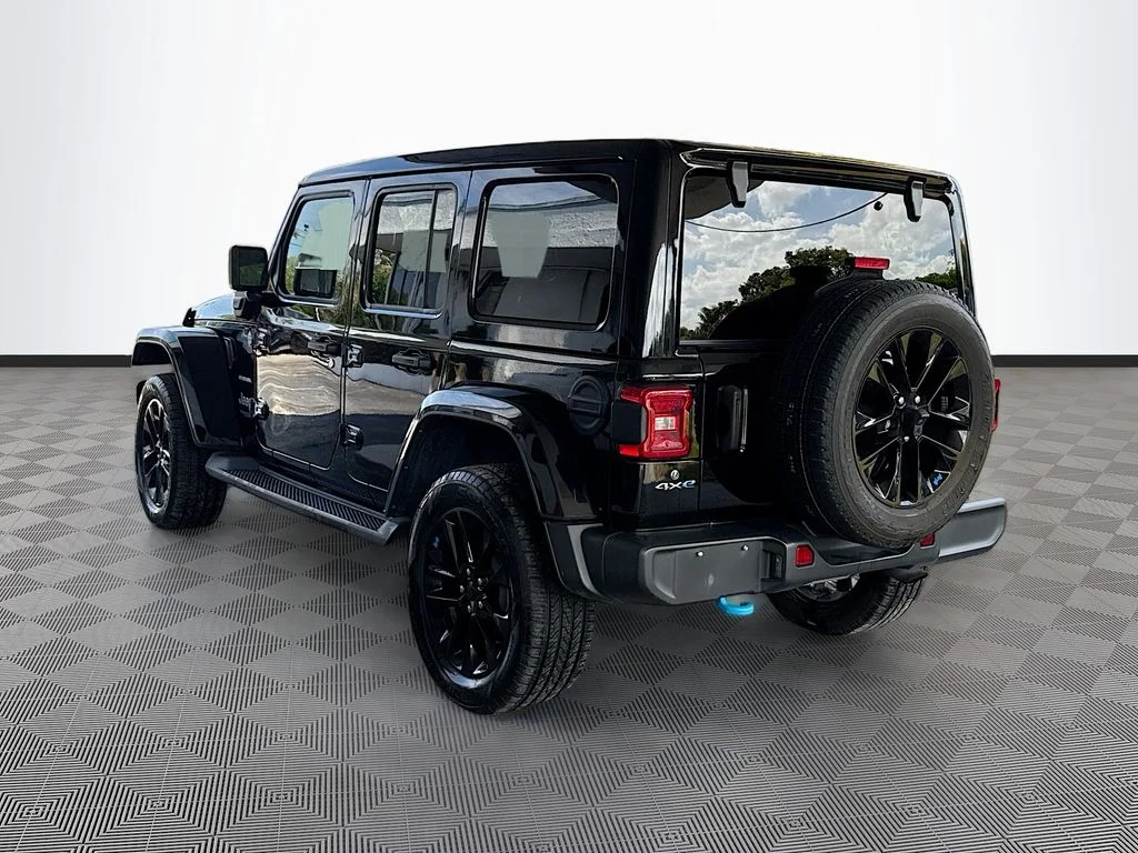Used 2022 Black Jeep Unlimited Sahara 4xe image 8
