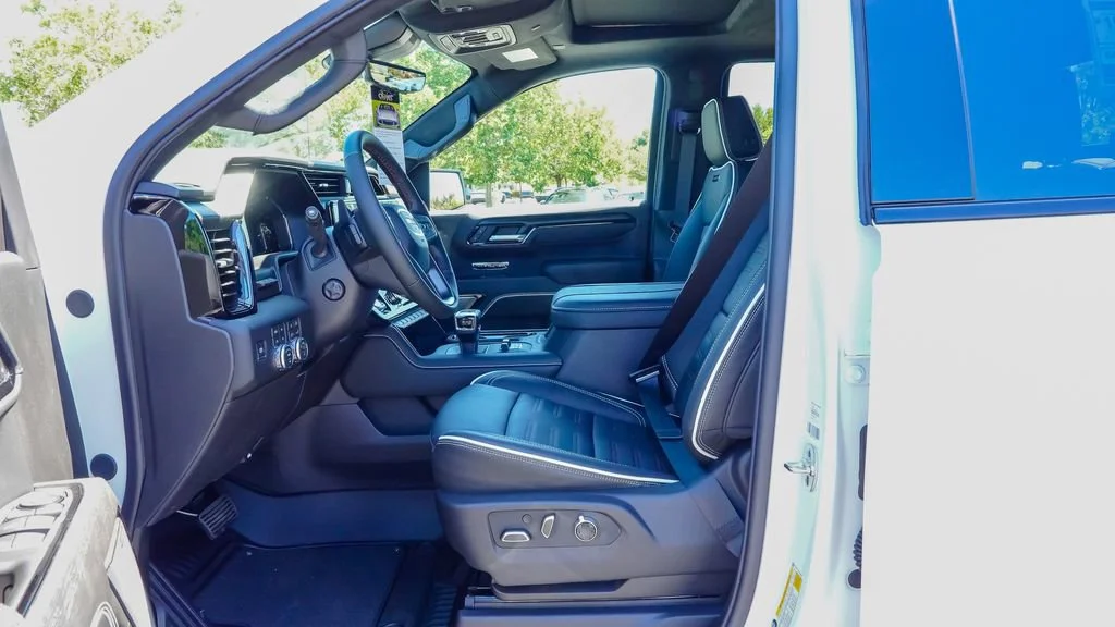2026 GMC Sierra 1500 AT4X - Photo 17