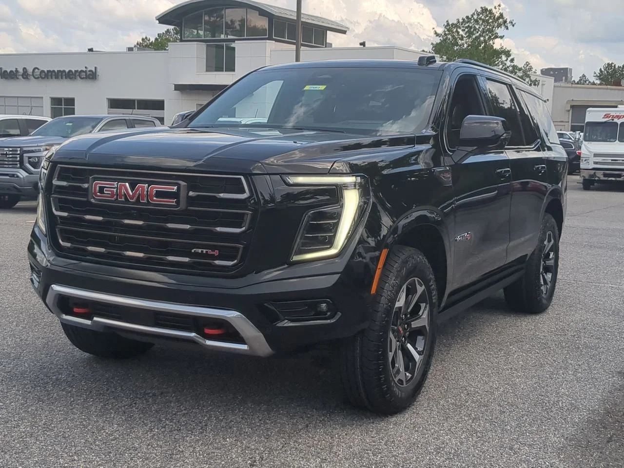 New 2026 Onyx Black GMC AT4 Ultimate image 4