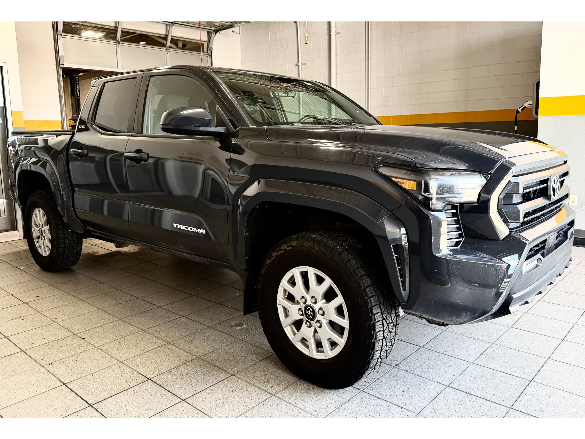 Used 2024 Underground Toyota SR5 image 12