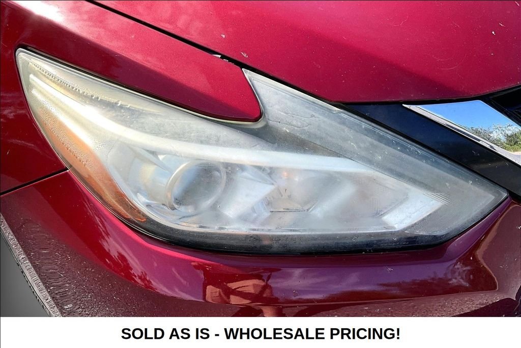 Used 2017 Red Nissan 2.5 S image 26