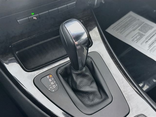 Used 2011 Titanium Silver Metallic BMW 328i image 17
