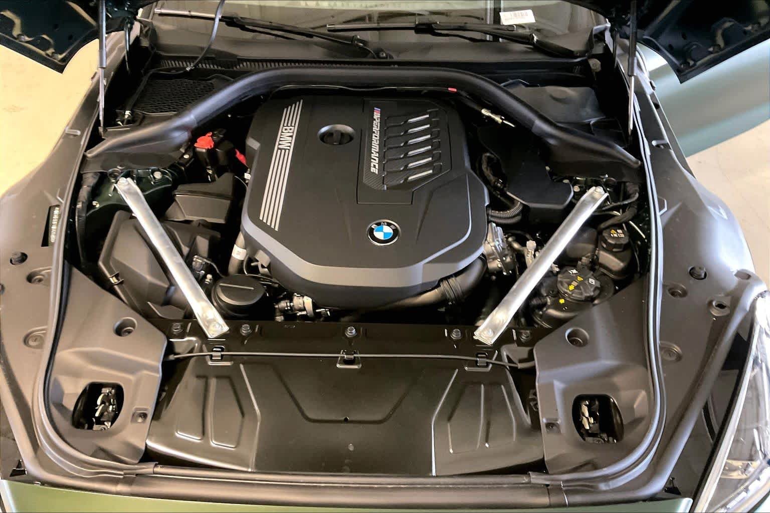 New 2026 Frozen Deep Green Metallic BMW M40i image 16