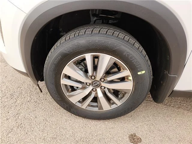 New 2026 QBE Everest WH Nissan SL Front-Wheel Drive image 5