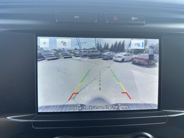 Used 2022 Silver Ford XLT image 17