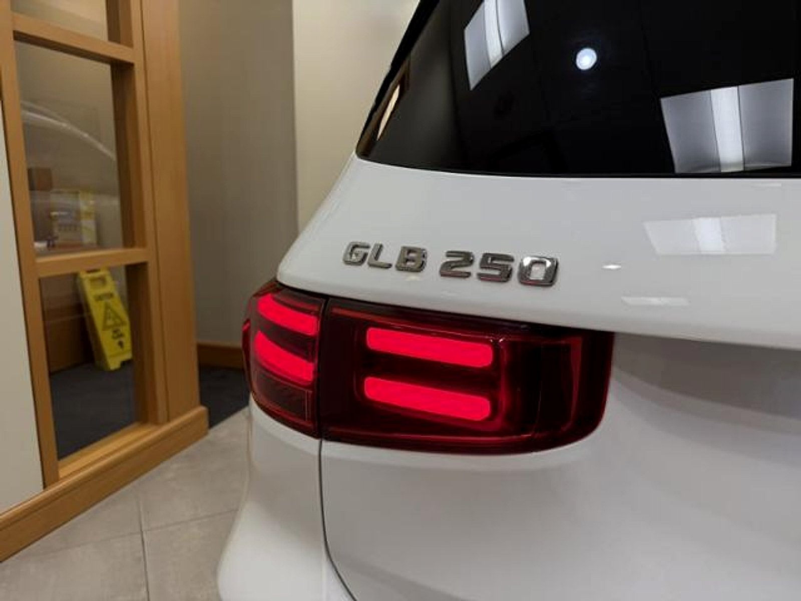 Used 2025 Polar White Mercedes-Benz  image 8