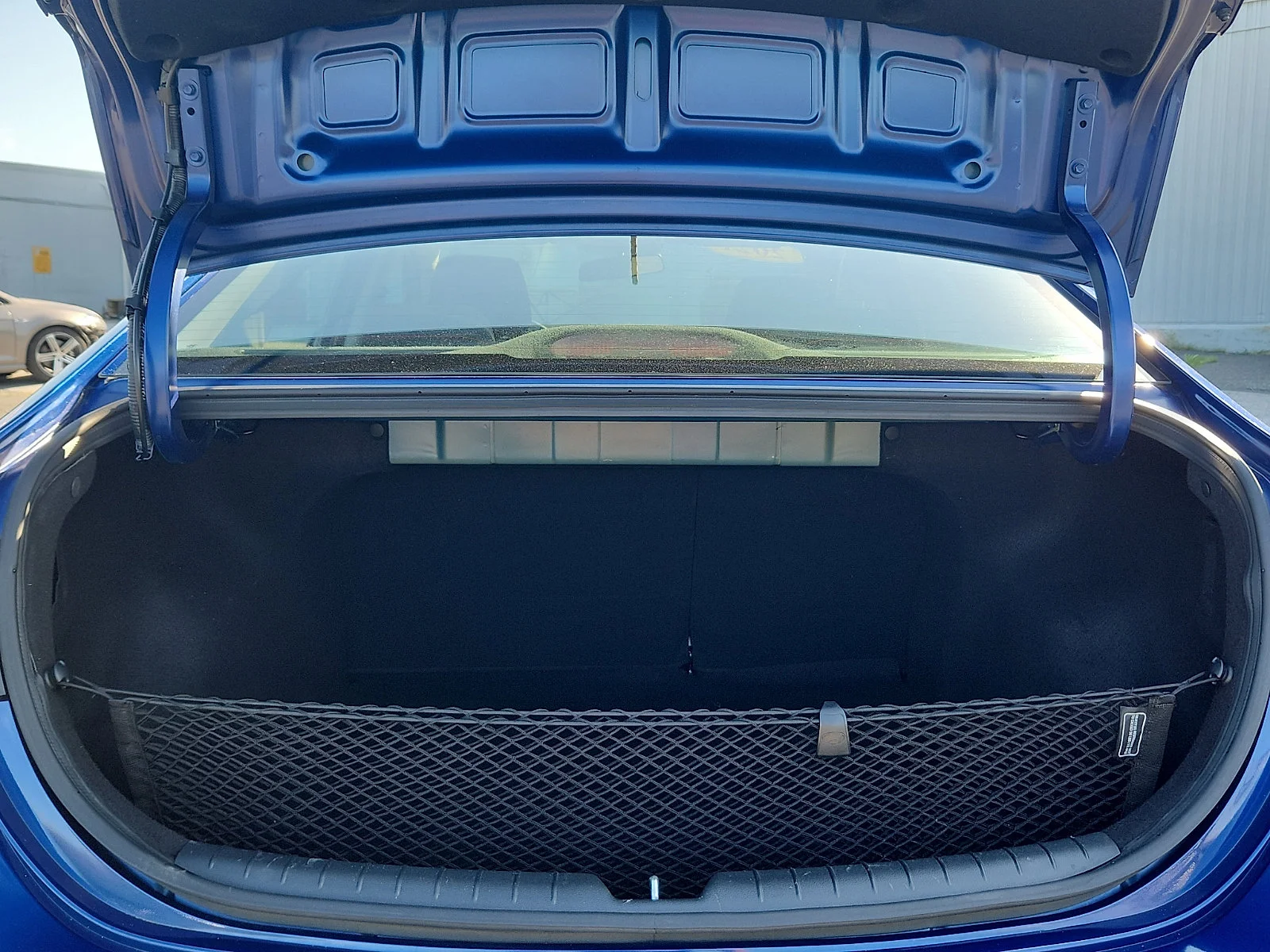 Used 2021 Blue Hyundai SE image 28